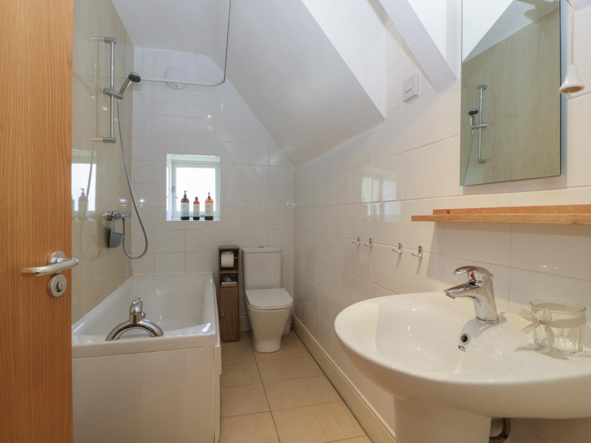 Amazing View Apartment Malvern Wells Exterior foto